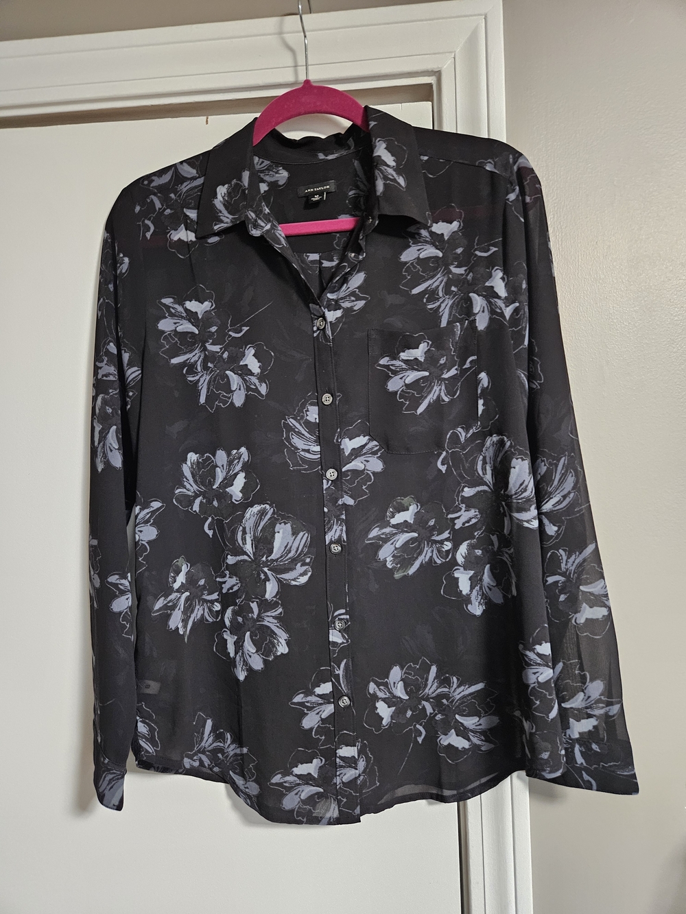 Ann Taylor Black Floral Button-Down Blouse with Gray Blooms